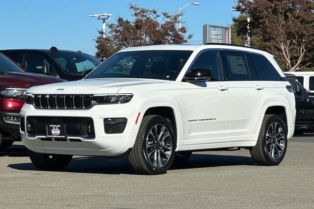 new 2025 Jeep Grand Cherokee car, priced at $56,890