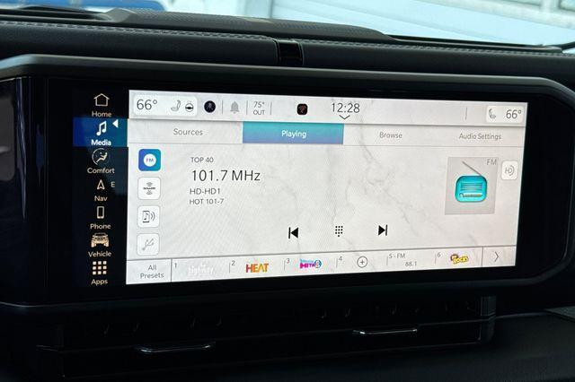 new 2025 Jeep Wrangler car, priced at $49,725