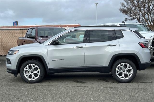 new 2025 Jeep Compass car, priced at $27,035