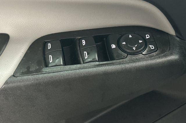 used 2024 Chevrolet Equinox car, priced at $22,490