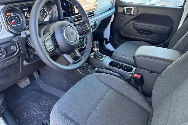 new 2025 Jeep Wrangler car, priced at $47,280