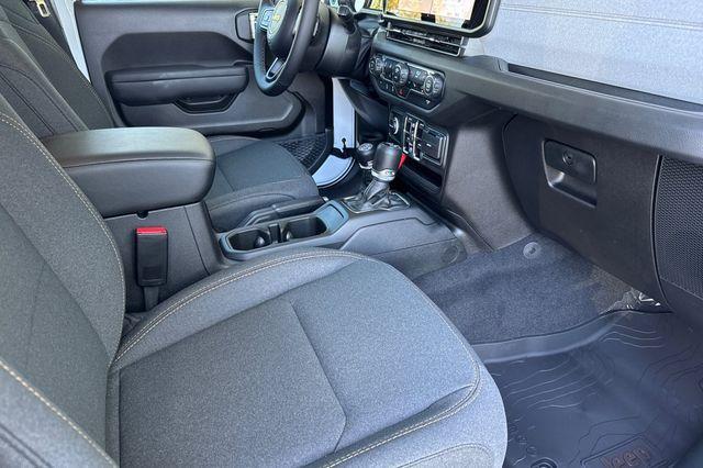 new 2025 Jeep Wrangler car, priced at $47,280