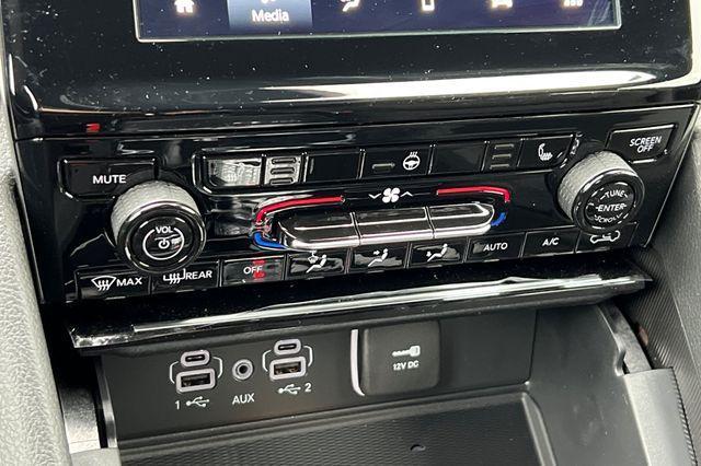 new 2025 Jeep Grand Cherokee car, priced at $34,220