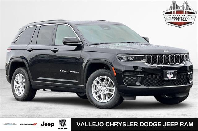 new 2025 Jeep Grand Cherokee car, priced at $38,470