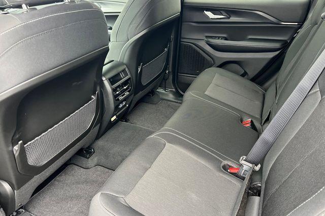 new 2025 Jeep Grand Cherokee car, priced at $39,470