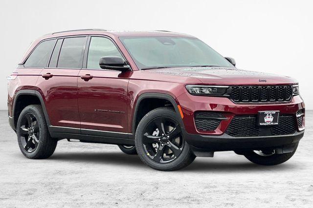 new 2025 Jeep Grand Cherokee car, priced at $40,425