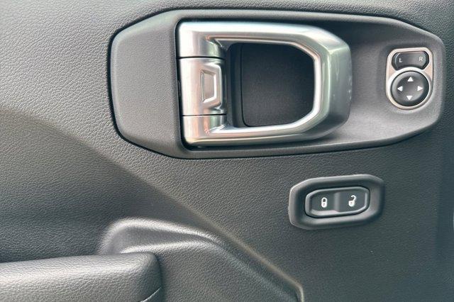 new 2025 Jeep Gladiator car, priced at $45,145