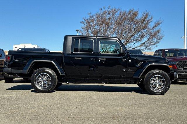new 2025 Jeep Gladiator car, priced at $45,145