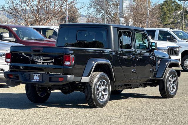 new 2025 Jeep Gladiator car, priced at $43,295