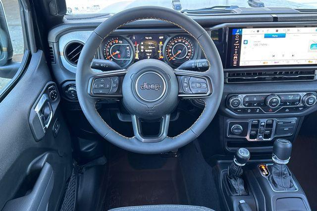 new 2025 Jeep Gladiator car, priced at $43,295