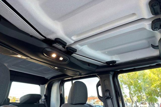 new 2025 Jeep Gladiator car, priced at $45,145