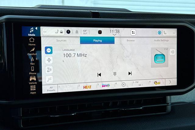 new 2025 Jeep Gladiator car, priced at $43,295