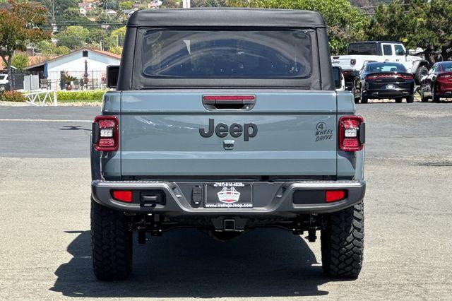 new 2025 Jeep Gladiator car, priced at $46,437