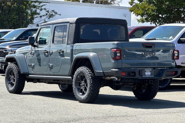 new 2025 Jeep Gladiator car, priced at $46,437