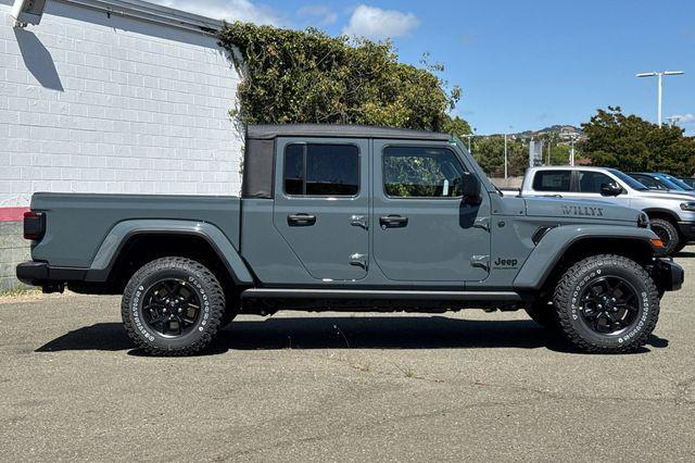 new 2025 Jeep Gladiator car, priced at $46,437
