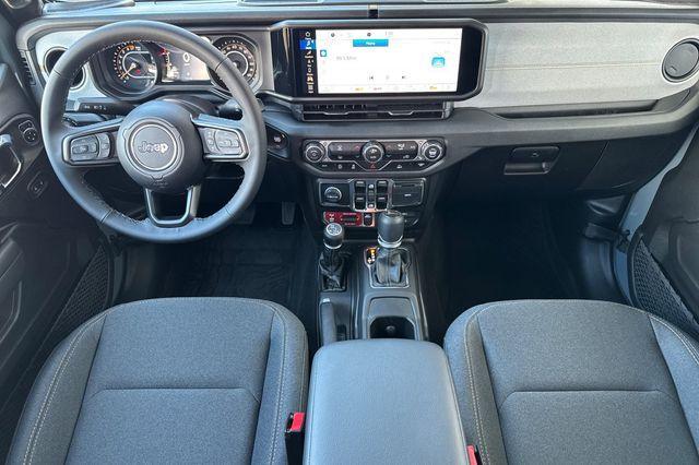 new 2025 Jeep Gladiator car, priced at $46,437