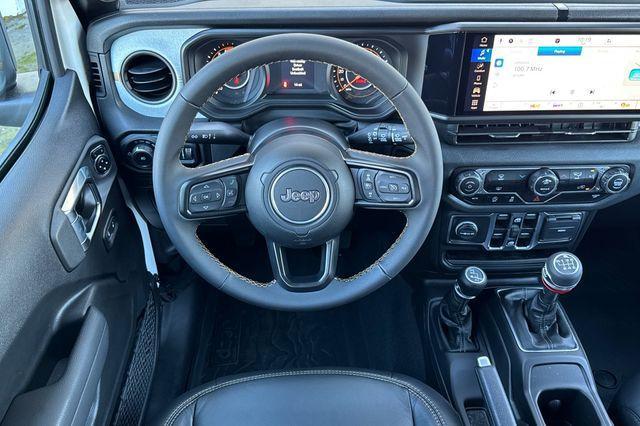 new 2025 Jeep Wrangler car, priced at $47,095