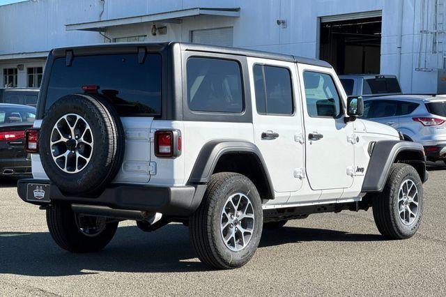 new 2025 Jeep Wrangler car, priced at $47,095