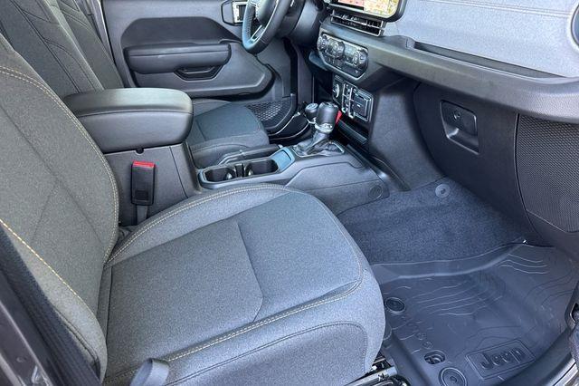 new 2025 Jeep Wrangler car, priced at $46,480