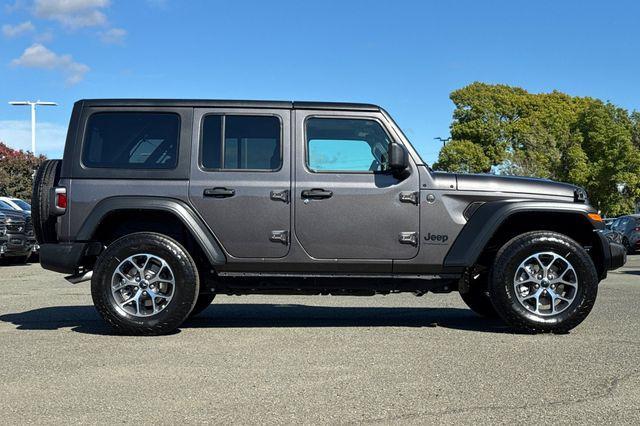 new 2025 Jeep Wrangler car, priced at $46,480