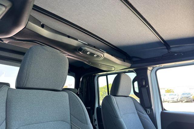new 2025 Jeep Gladiator car, priced at $45,842