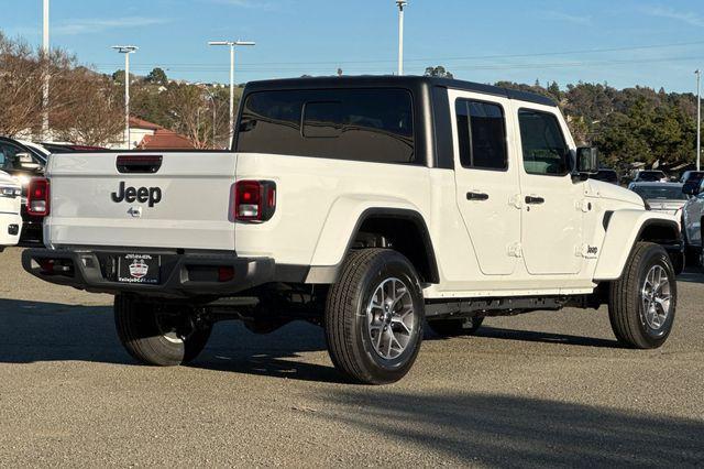 new 2025 Jeep Gladiator car, priced at $44,550