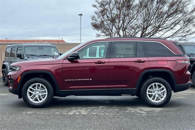 new 2025 Jeep Grand Cherokee car, priced at $38,470