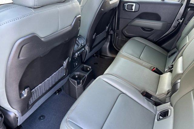 new 2025 Jeep Gladiator car, priced at $55,065