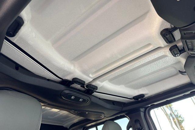 new 2025 Jeep Gladiator car, priced at $55,065