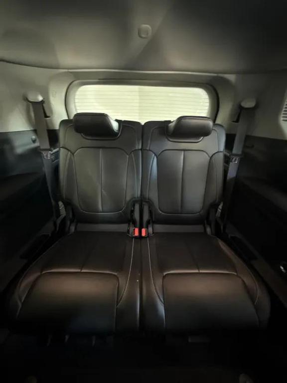 used 2021 Jeep Grand Cherokee L car, priced at $29,495