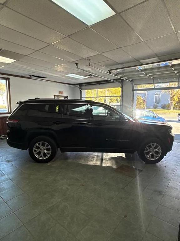 used 2021 Jeep Grand Cherokee L car, priced at $29,495