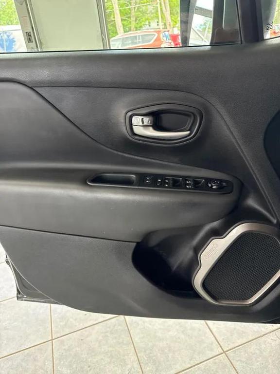 used 2021 Jeep Renegade car, priced at $16,495