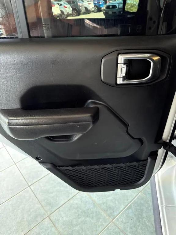 used 2021 Jeep Wrangler Unlimited car, priced at $27,995
