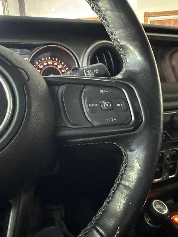 used 2021 Jeep Wrangler Unlimited car, priced at $27,995