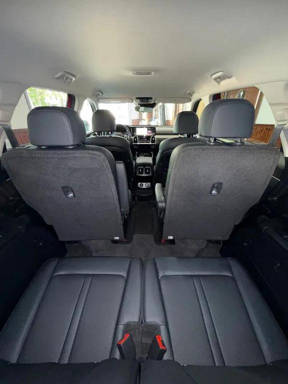 used 2022 Kia Sorento Hybrid car, priced at $21,995