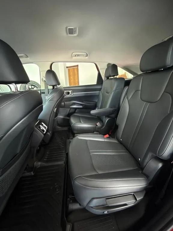 used 2022 Kia Sorento Hybrid car, priced at $21,995