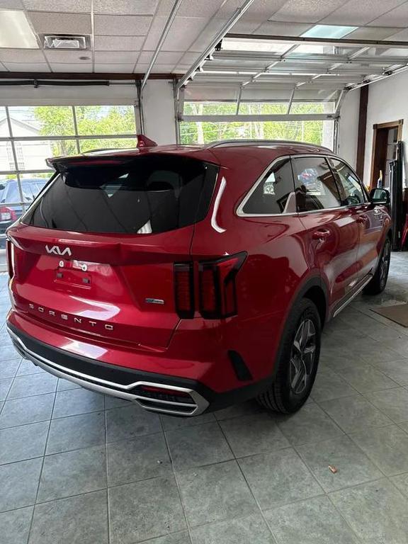 used 2022 Kia Sorento Hybrid car, priced at $21,995
