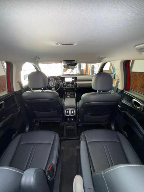 used 2022 Kia Sorento Hybrid car, priced at $21,995