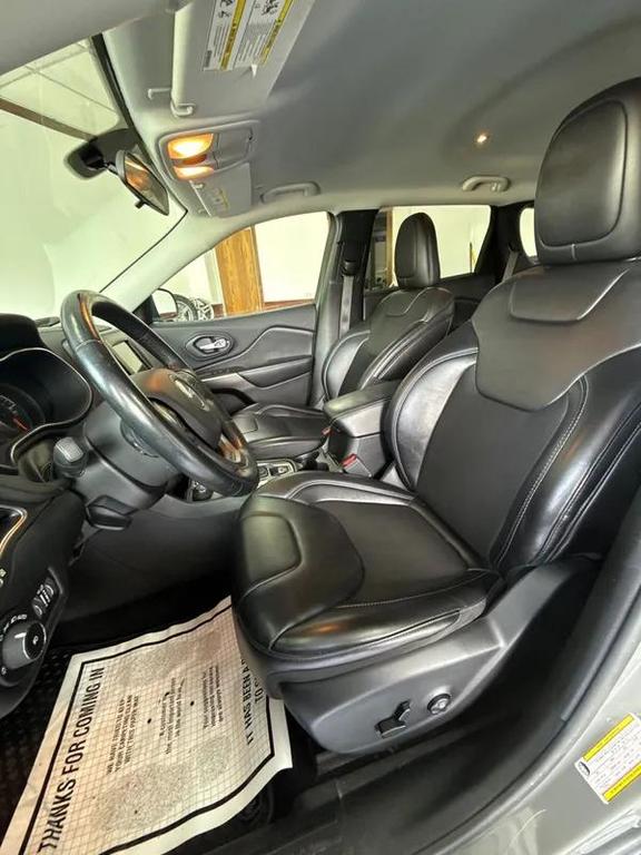 used 2019 Jeep Cherokee car, priced at $20,995
