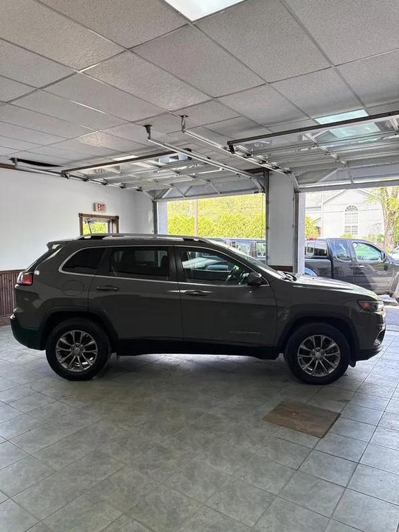 used 2019 Jeep Cherokee car, priced at $20,995