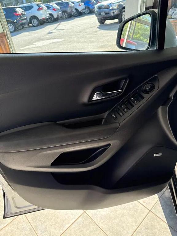 used 2020 Chevrolet Trax car, priced at $14,995