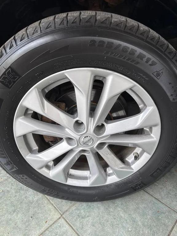 used 2016 Nissan Rogue car, priced at $12,995