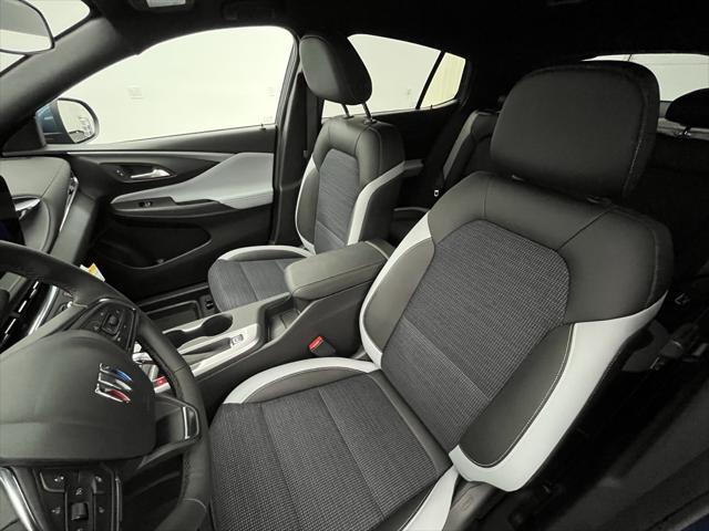 new 2025 Buick Envista car, priced at $27,697