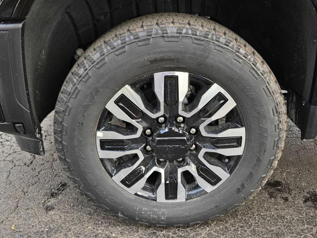 new 2025 GMC Sierra 2500 car, priced at $91,000
