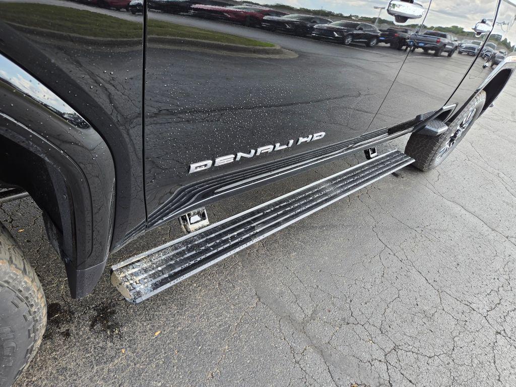 new 2025 GMC Sierra 2500 car, priced at $91,000