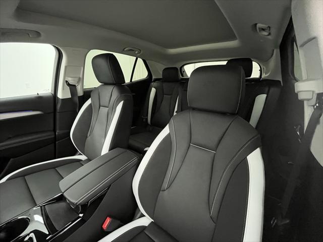 new 2025 Buick Envision car, priced at $42,385