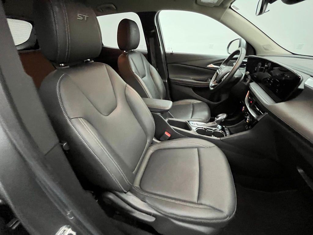 used 2024 Buick Encore GX car, priced at $24,318