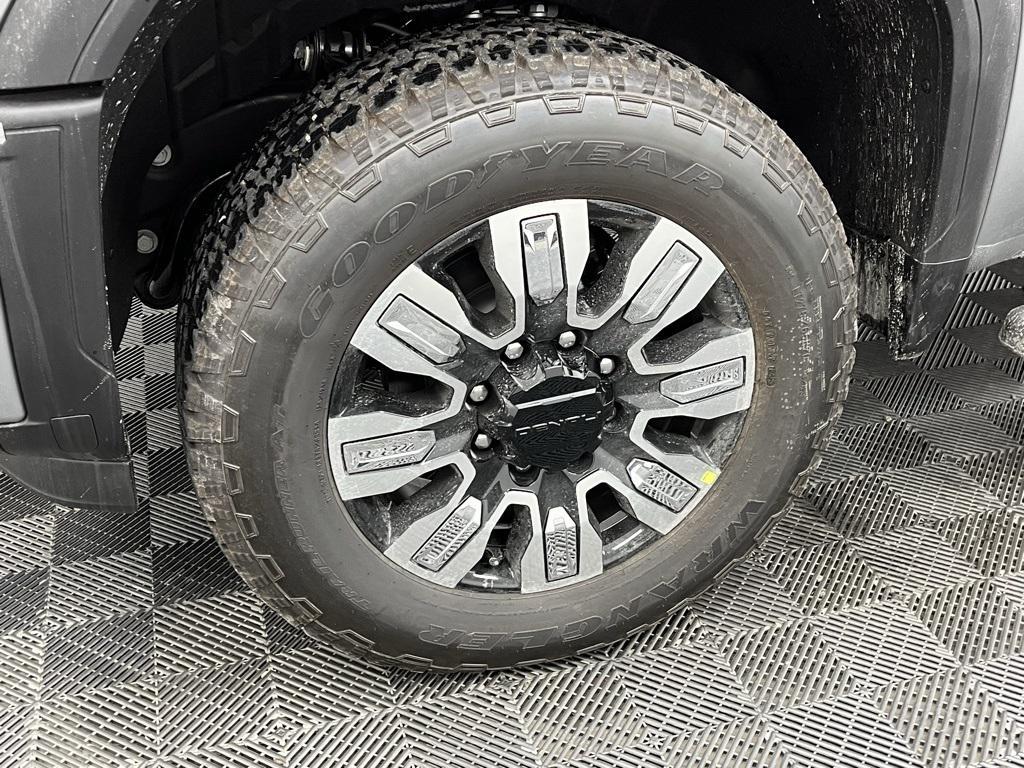 new 2025 GMC Sierra 2500 car, priced at $76,180
