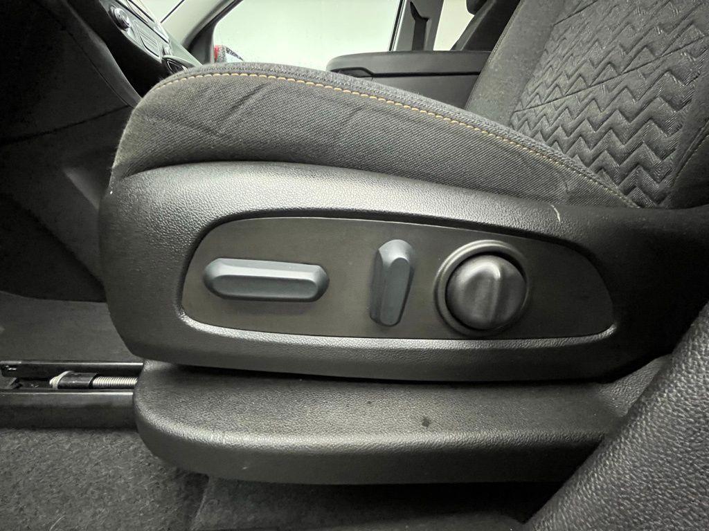 used 2022 Chevrolet Equinox car, priced at $20,332