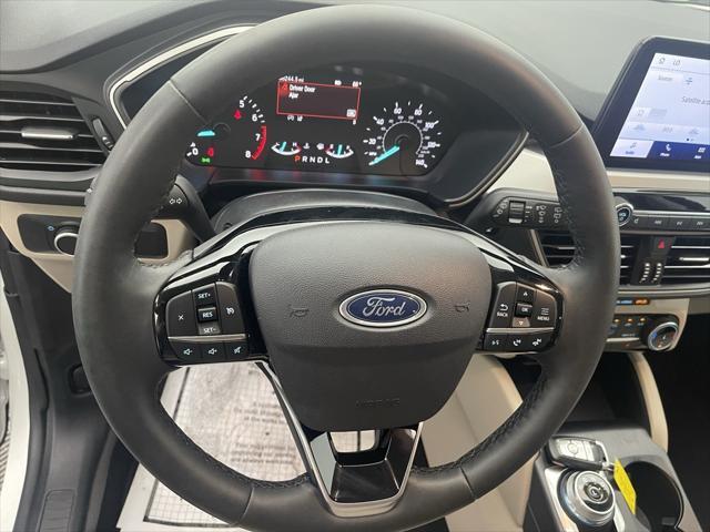 used 2022 Ford Escape car, priced at $24,987